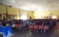 Muy buena aceptaci�n a la charla a la que asistieron estudiantes universitarios y terciarios, docentes, profesionales y p�blico en general.